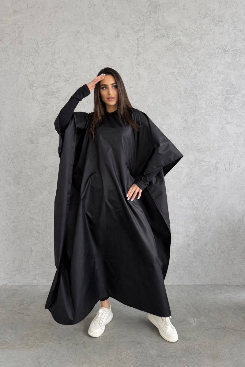 Peleryna Fryzjerska Długa plamoodporna z otworami na ręce 033